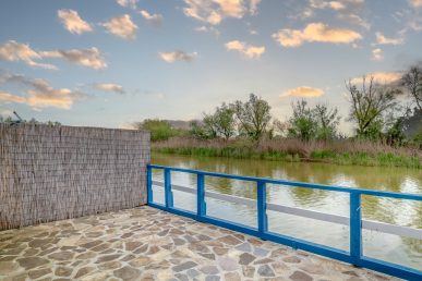 Vedere din terasa camerei Twin din Vila Leahova